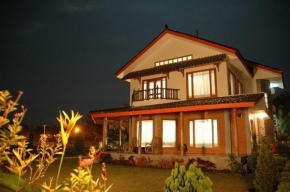 9 Pakis Villa